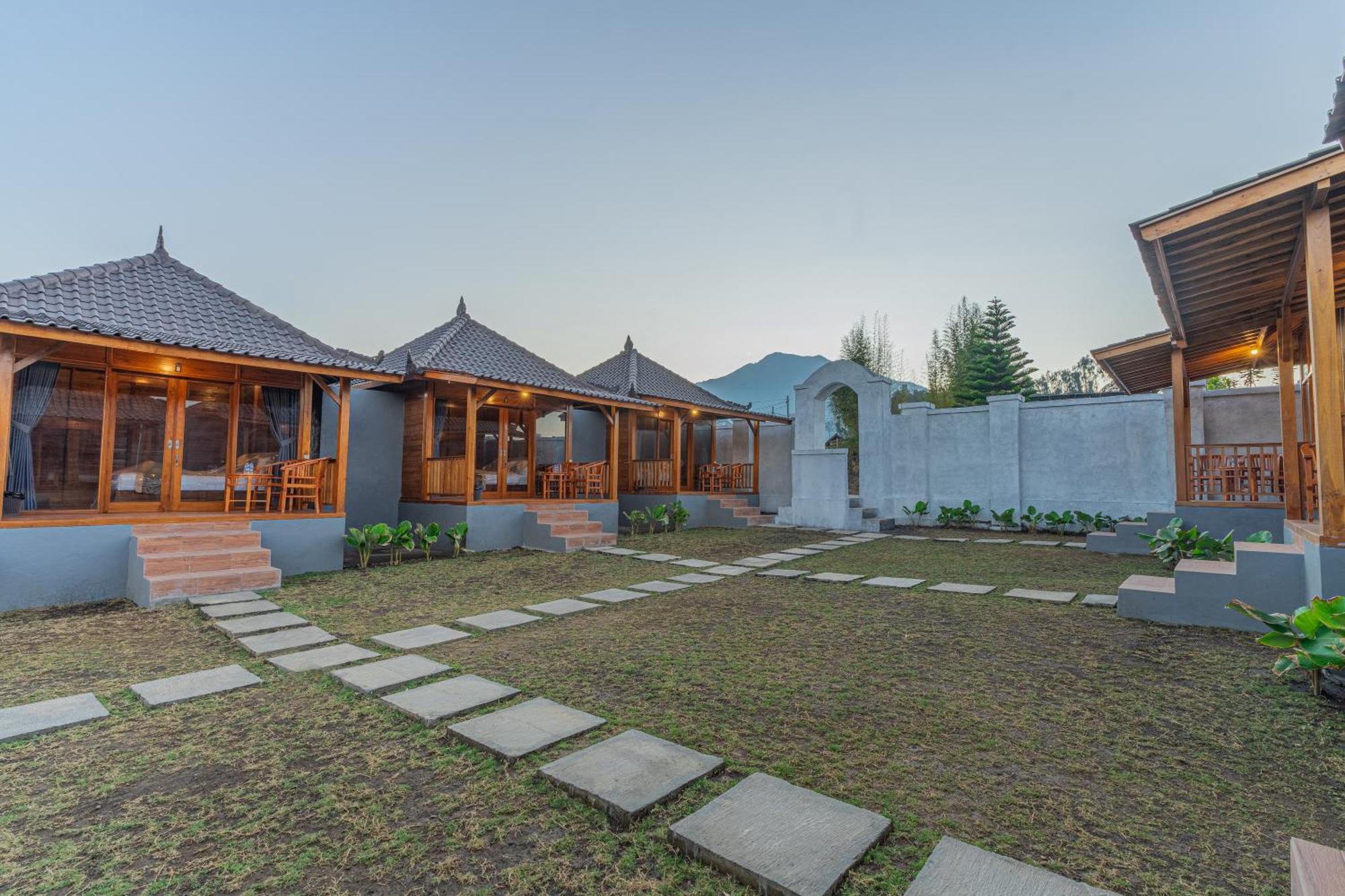 D Sila'S Tepi Danu Villas Kintamani & Natural Hot Spring エクステリア 写真