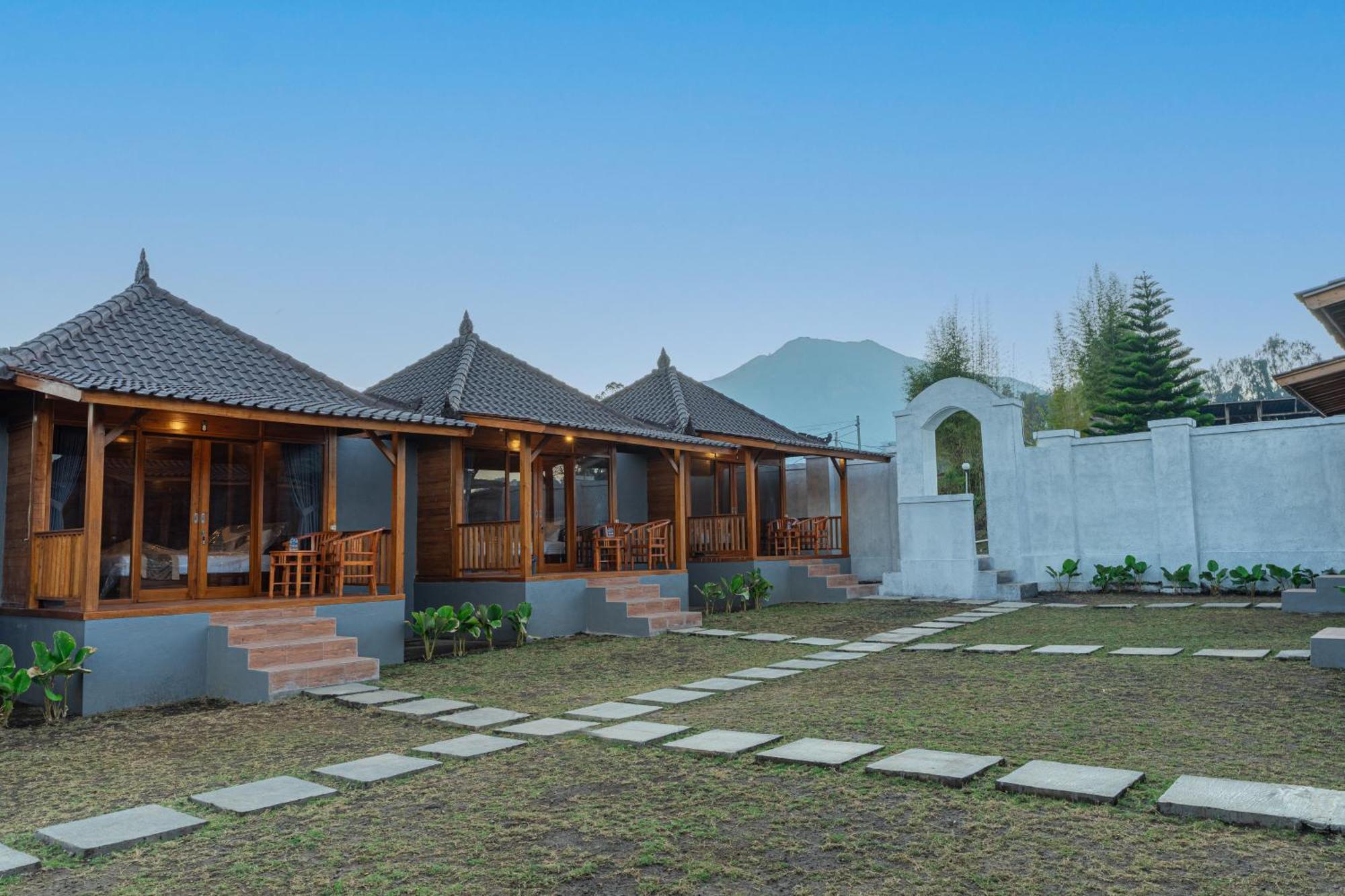D Sila'S Tepi Danu Villas Kintamani & Natural Hot Spring エクステリア 写真